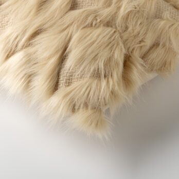 Sierkussen Figo met extra zachte beige stof